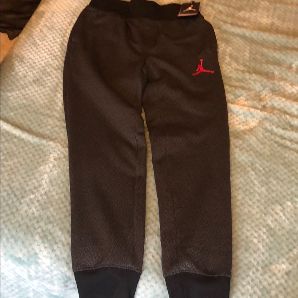 Boys L Jordan joggers